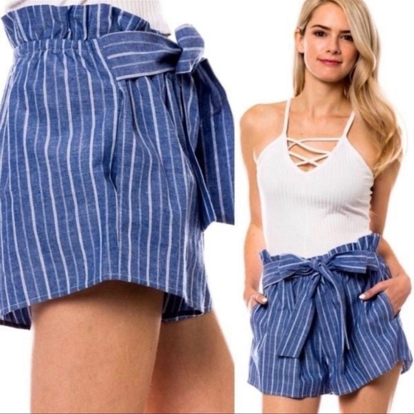 Love Tree High Waist Blue and White Stripe Paper Bag Shorts Size Medium NWOT - Picture 1 of 10